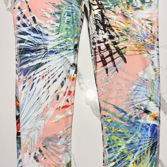 Fabletics PowerHold Discontinued Rare Leggings Peach Tropical Palm Print Yoga S - Picture 4 of 15